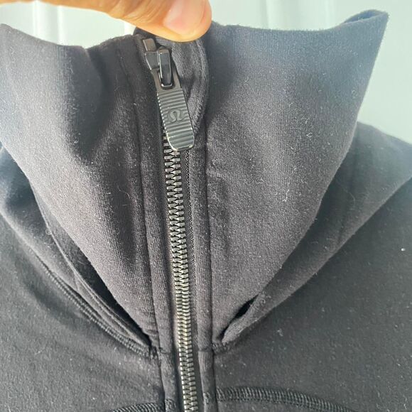 Lululemon Women's Black and Grey Jacket - Picture 2 of 8